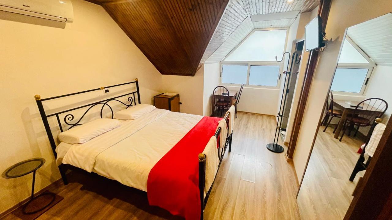 Hotel Drinos Tirana Exteriér fotografie