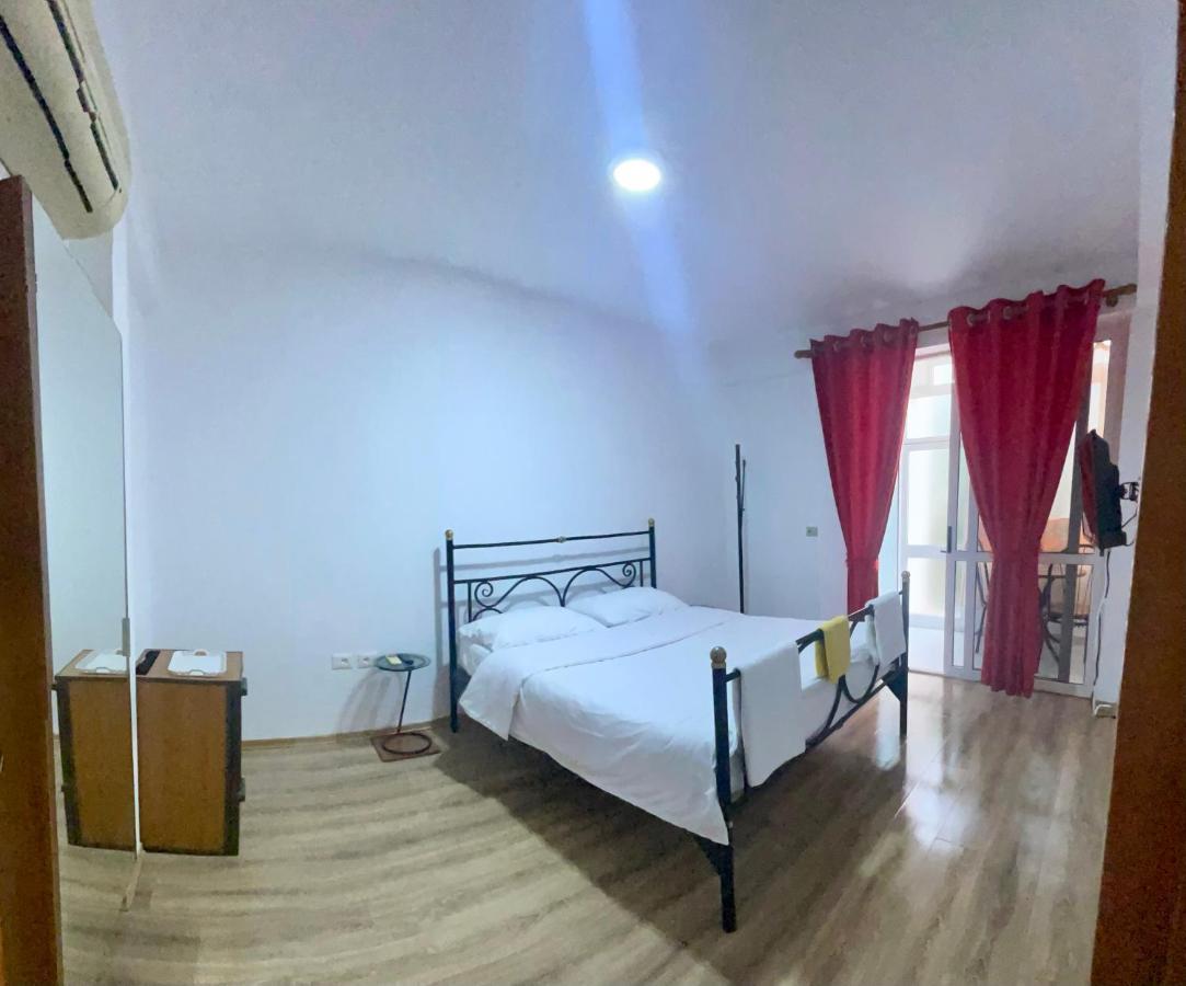 Hotel Drinos Tirana Exteriér fotografie