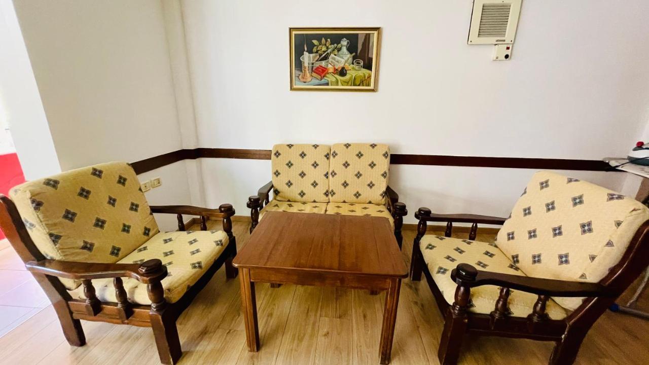 Hotel Drinos Tirana Exteriér fotografie