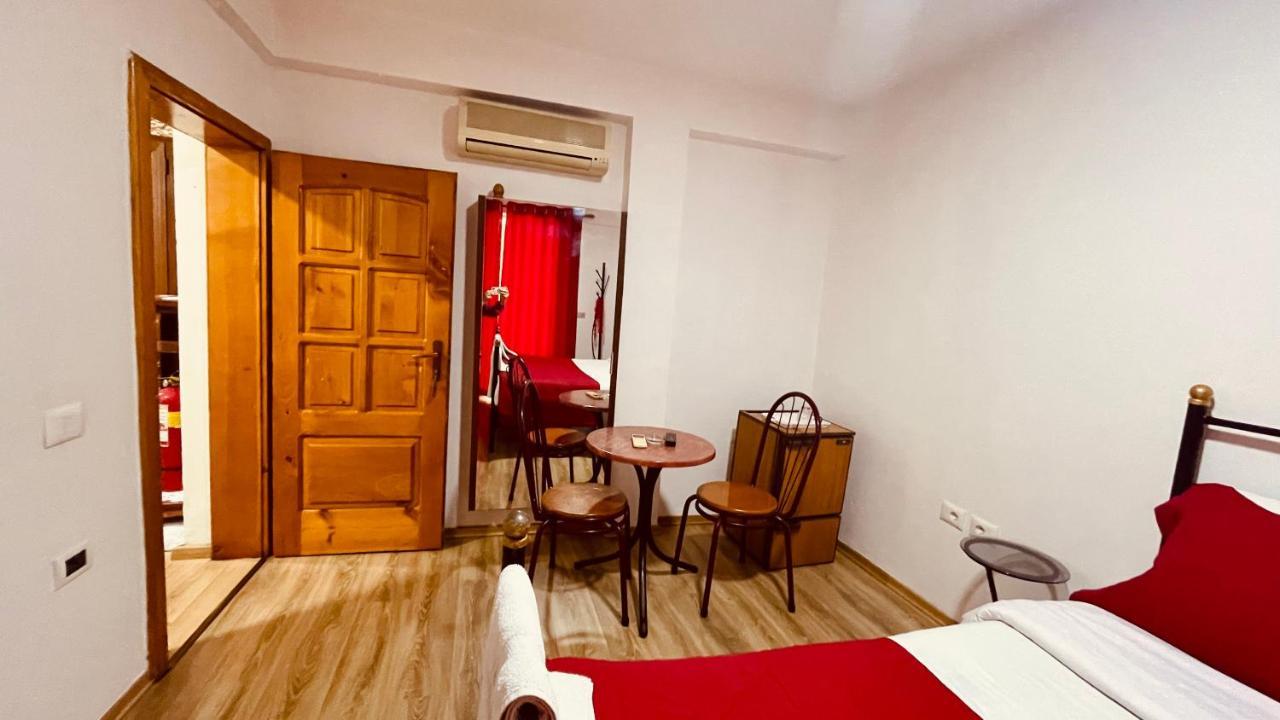 Hotel Drinos Tirana Exteriér fotografie