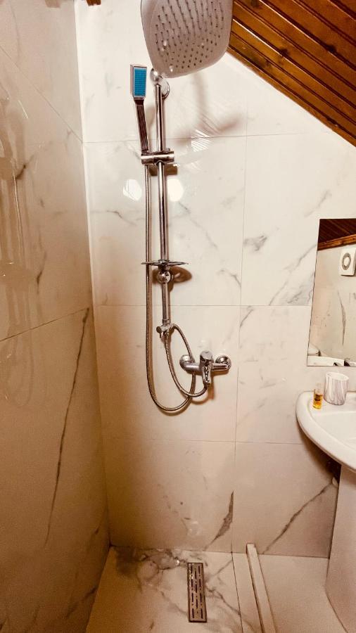 Hotel Drinos Tirana Exteriér fotografie